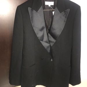 Georgio Armani Black Tuxedo Jacket size 8